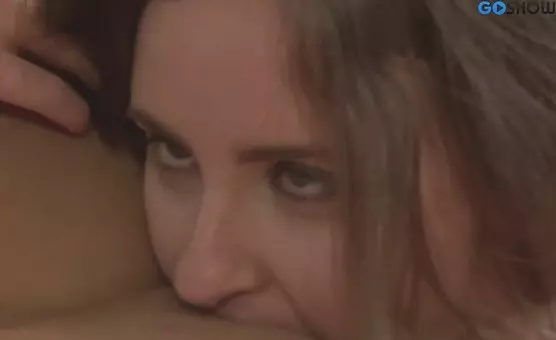 Lesbians Savor Clit Suction and Kissing